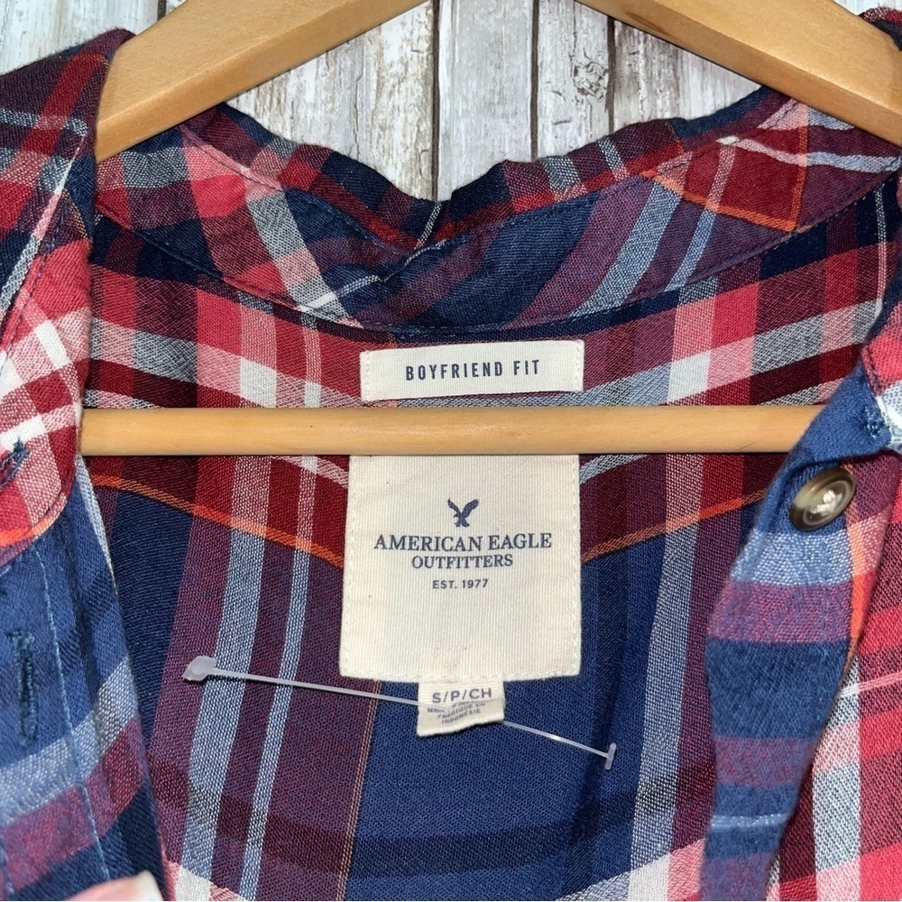 American Eagle Boyfriend Fit Red & Blue Plaid Button Down - Picture 5 of 5